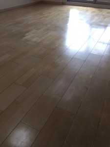 埼玉県越谷市　ブリリア越谷レイクタウン　天然木　施工前①
